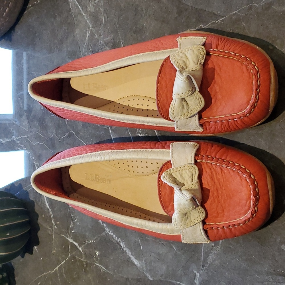 LL BEAN flat
